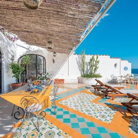 Konukevi Giusy Positano