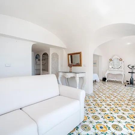 Giusy Affittacamere Positano