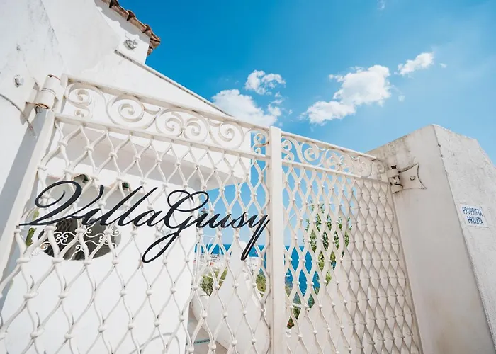 Giusy Konukevi Positano